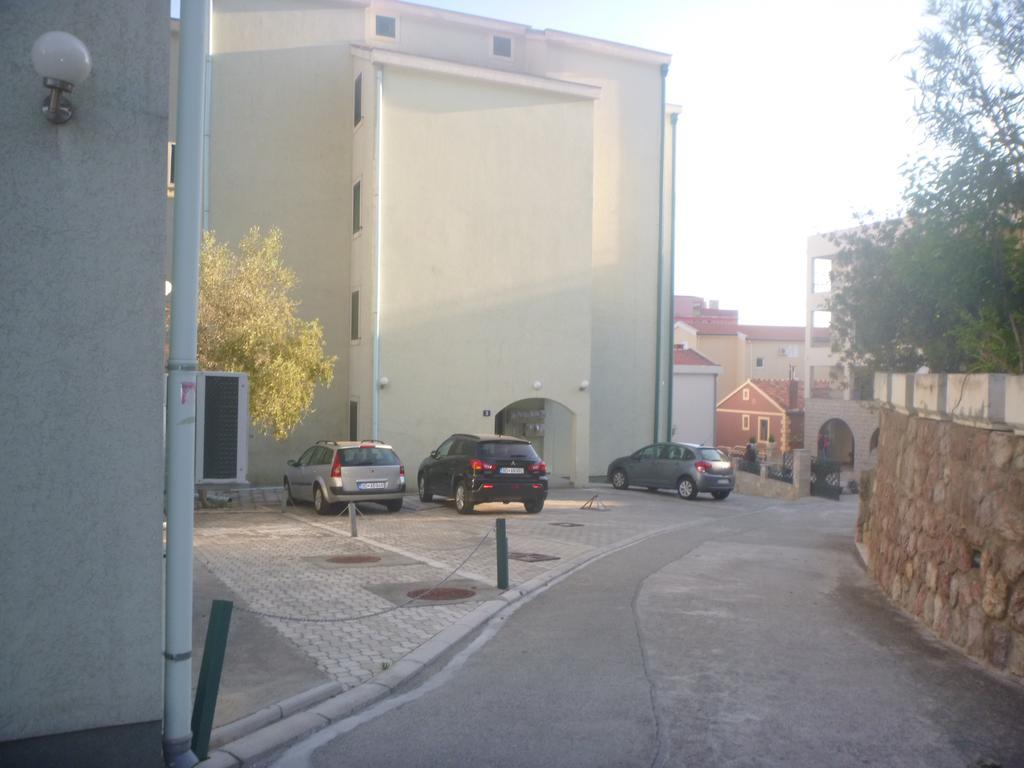 Apartman Ozi Petrovac Dış mekan fotoğraf