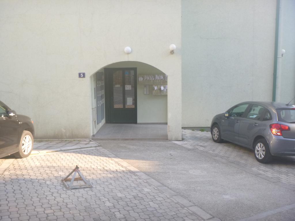 Apartman Ozi Petrovac Dış mekan fotoğraf