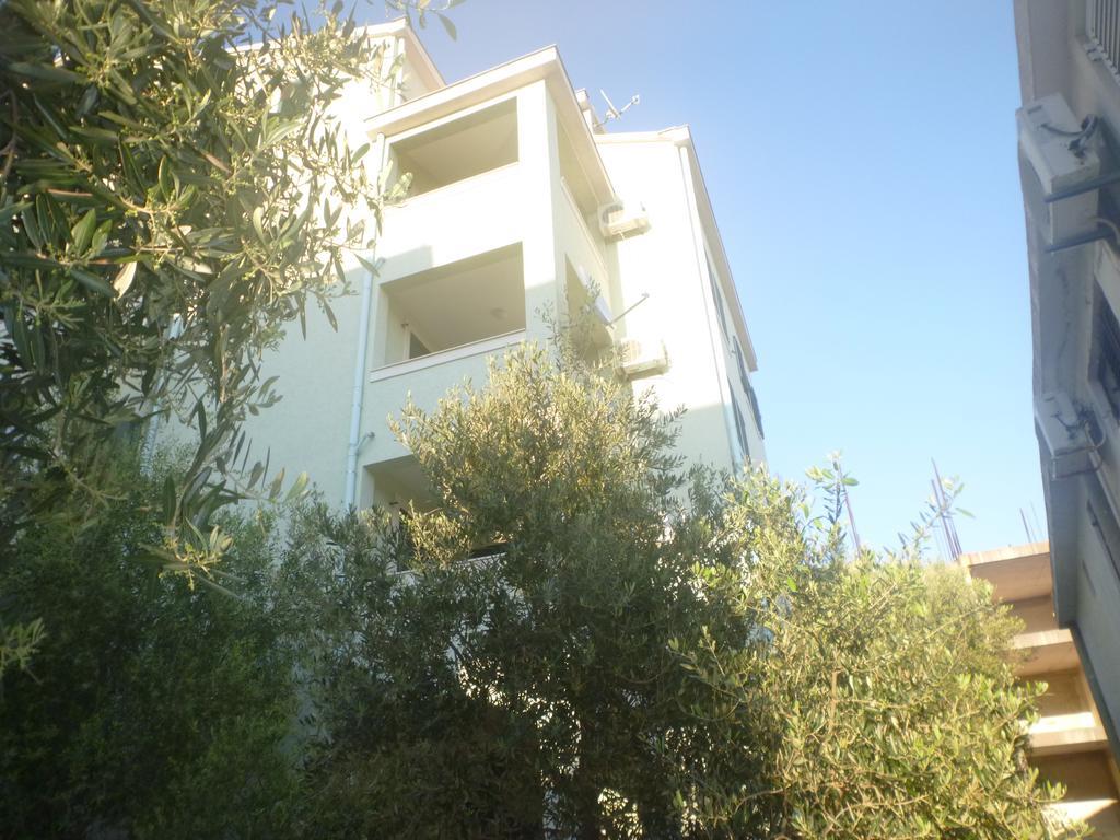 Apartman Ozi Petrovac Dış mekan fotoğraf